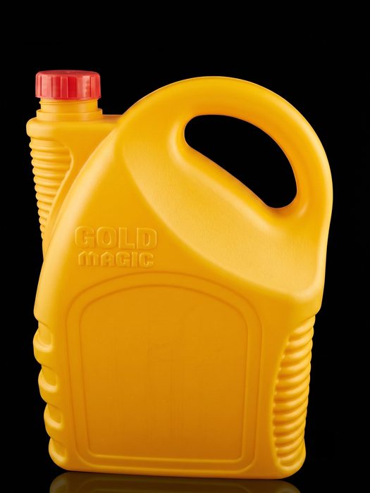 5 Litre Edible Oil Jars in HDPE Jars for edible oil - manufactured by Ganpati Containers in Sri Ganganagar, Rajasthan